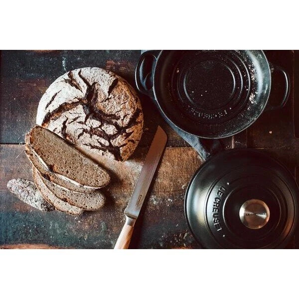 Le Creuset Brot Bräter 25 Cm Signature Schwarz 2 Le Creuset Brot Bräter 25 Cm Signature Schwarz – Bild 2